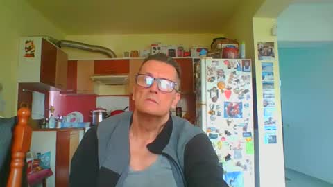ulmeni4 online show from May 2026 03:08:02 PM