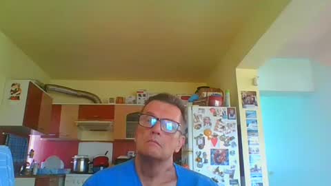 ulmeni7 online show from April 2026 12:26:02 PM