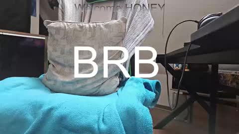 Mr.  Mrs. Smith online show from October 2025 10:55:01 AM