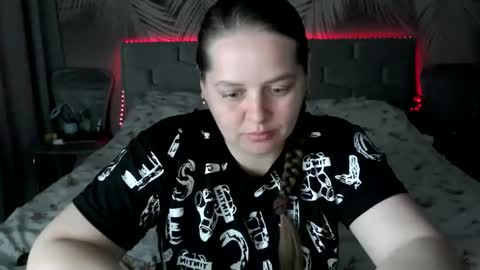Snapshot of ulystar chatting on May 2026 06:32:01 AM Ulyana online show from May 2026 06:32:01 AM