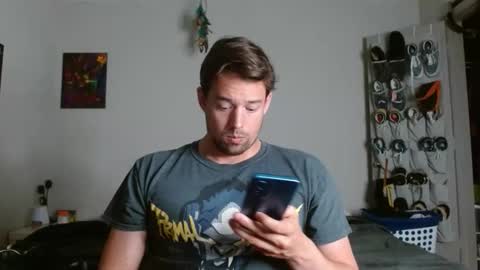 Andrew online show from April 2026 01:43:01 AM