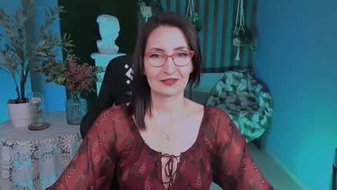 UnaTera online show from December 2025 07:06:02 AM