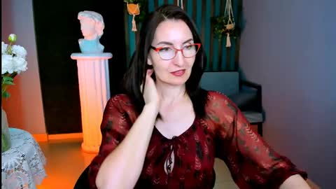 UnaTera online show from May 2026 06:31:02 AM