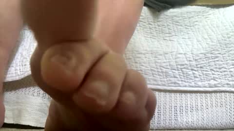 Hairy Sally online show from October 2025 03:01:02 PM