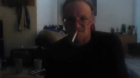 Snapshot of unclemuff chatting on February 2026 12:34:01 PM unclemuff online show from February 2026 12:34:01 PM