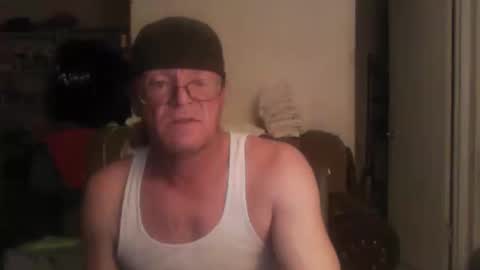 Snapshot of unclemuff chatting on March 2026 11:14:01 AM unclemuff online show from March 2026 11:14:01 AM