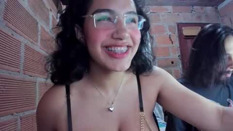 Snapshot of under_the_stars_ chatting on September 2025 01:05:02 AM Coraline Eliot online show from September 2025 01:05:02 AM