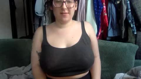 Snapshot of uninspiired chatting on February 2025 10:00:01 PM uninspiired online show from February 2025 10:00:01 PM