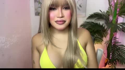 ur_bombshellpatty online show from May 2026 05:17:02 PM