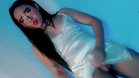 ur_caroline18 online show from October 2025 06:50:01 PM