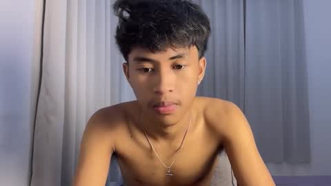 ur_fuckerbttm online show from November 2025 12:29:02 PM