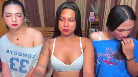 ur_girl_dwalker online show from April 2026 11:57:02 AM