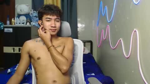 Snapshot of ur_hottestjonny chatting on June 2026 11:03:01 PM jonny online show from June 2026 11:03:01 PM