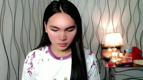 QUEENSY online show from October 2025 03:40:01 AM