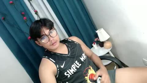 Snapshot of ur_jadelover chatting on May 2026 07:15:02 AM JADE online show from May 2026 07:15:02 AM
