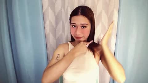 ur_rianlover online show from November 2025 07:38:02 PM