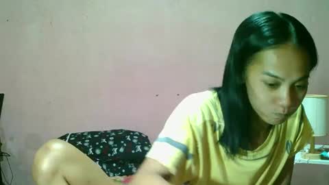 ur_sexybabe_ehra online show from February 2025 01:00:01 AM