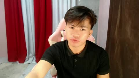 Snapshot of urasian_gil chatting on June 2026 12:52:01 PM macky online show from June 2026 12:52:01 PM