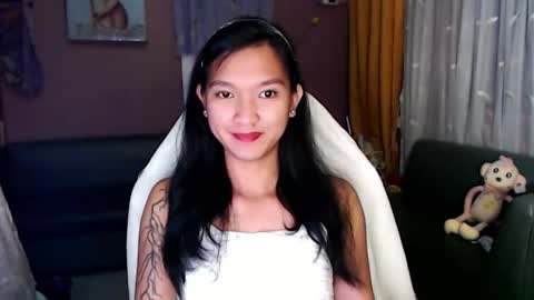 NEWRA  ALLISON online show from November 2025 08:10:01 PM