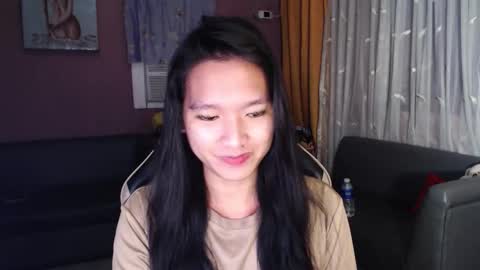 NEWRA  ALLISON online show from December 2025 10:39:02 PM