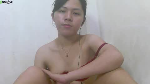 Snapshot of urasianlover69x chatting on December 2024 09:43:01 PM rai online show from December 2024 09:43:01 PM