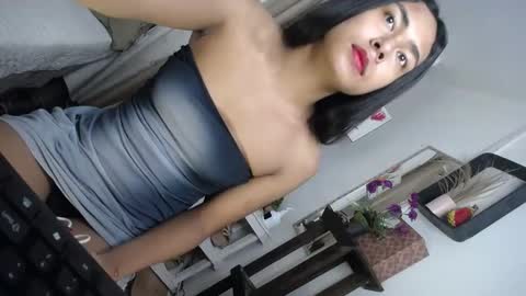 Snapshot of urasians_cummer chatting on March 2025 08:59:01 AM Pau online show from March 2025 08:59:01 AM