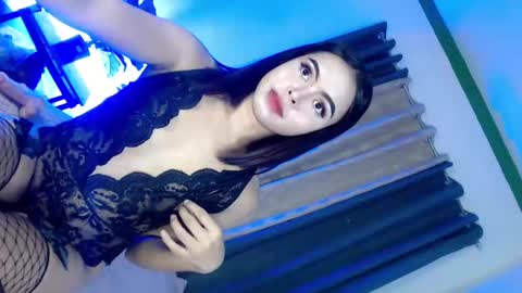 Snapshot of urbaby_molina69 chatting on February 2025 05:40:01 PM its me Molina online show from February 2025 05:40:01 PM