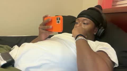 urbandick5 online show from November 2025 12:43:01 AM