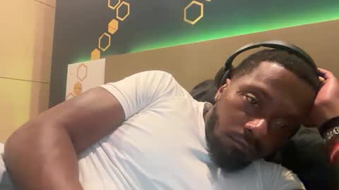 urbandick5 online show from February 2026 09:10:02 AM