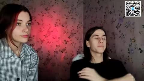 Lisa and Vlad online show from November 2025 10:44:02 PM