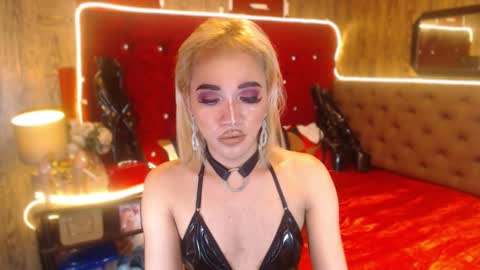 Snapshot of urcumgirlasiants chatting on January 2025 01:24:01 PM KENDALL online show from January 2025 01:24:01 PM