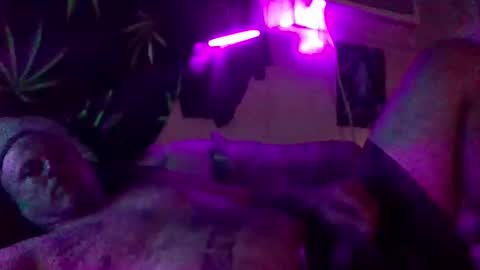 urdaddy875867 online show from November 2025 07:31:01 AM