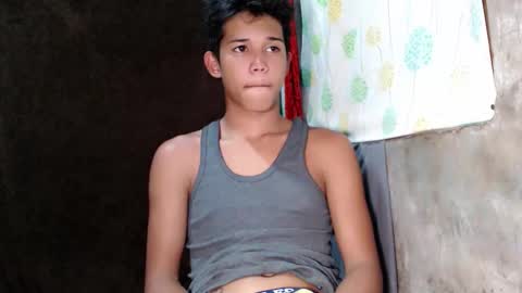 urdreamboy_clarin online show from April 2026 05:19:02 AM