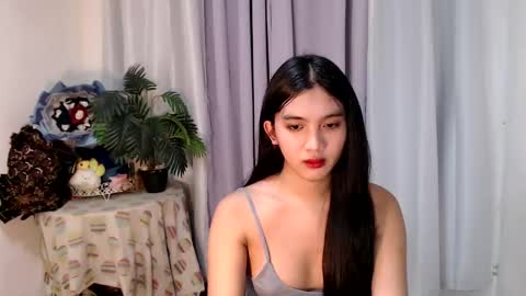 Snapshot of urdreamgirl_ chatting on March 2025 07:05:02 AM Trixie online show from March 2025 07:05:02 AM