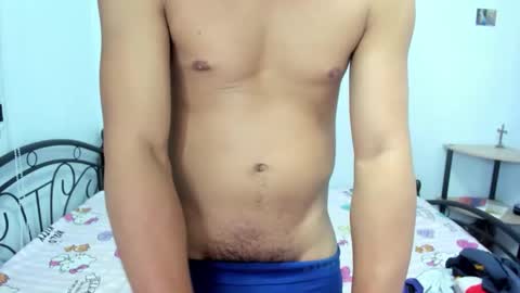urfucker_vinz online show from June 2026 01:32:02 PM