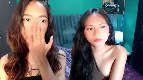 Snapshot of urhot_athena chatting on April 2026 04:53:02 PM urhot_athena online show from April 2026 04:53:02 PM