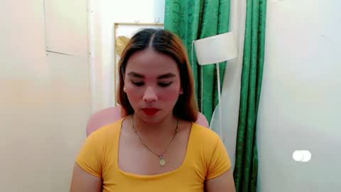 Snapshot of urhotdana chatting on November 2025 09:45:01 AM Diane online show from November 2025 09:45:01 AM