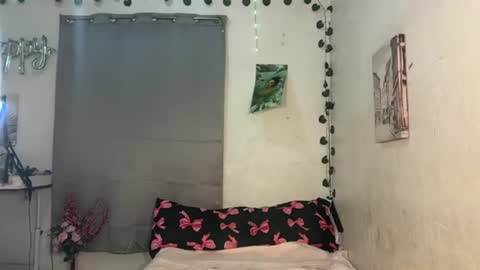 Snapshot of urhotfemboi_jayjay chatting on July 2026 06:28:01 PM itsjayjay online show from July 2026 06:28:01 PM
