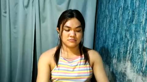 Snapshot of urhottie_bella chatting on July 2026 07:56:02 AM urhottie_bella online show from July 2026 07:56:02 AM
