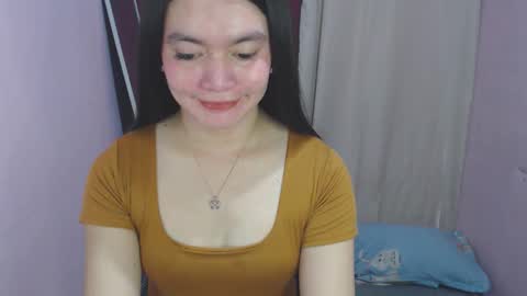 Snapshot of urhottiest_katey chatting on May 2026 05:35:01 AM Katey online show from May 2026 05:35:01 AM