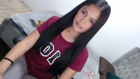 Amira online show from February 2025 05:07:02 AM