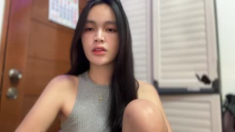 Amira online show from April 2026 02:07:01 AM