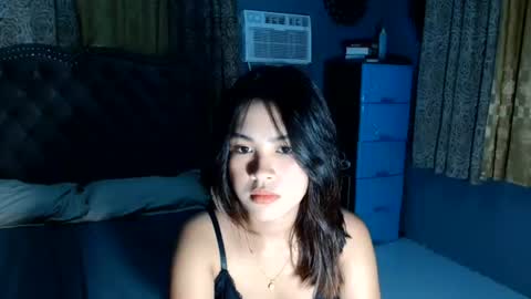 Snapshot of urlady_mia chatting on July 2026 11:50:01 AM Mia online show from July 2026 11:50:01 AM
