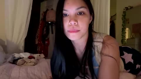 Snapshot of urlittlefilipina chatting on June 2026 11:44:01 PM urlittlefilipina online show from June 2026 11:44:01 PM