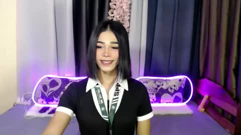 urlovely_jemma online show from April 2026 06:21:01 PM