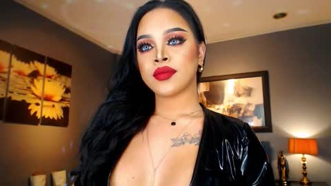 UrMajestyTyra online show from November 2025 01:15:01 AM