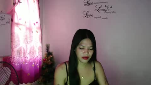 Snapshot of urpreciouspinayxxx chatting on December 2024 12:19:02 AM hi im kim online show from December 2024 12:19:02 AM