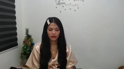Snapshot of urpreciouspinayxxx chatting on December 2024 04:03:02 AM hi im kim online show from December 2024 04:03:02 AM