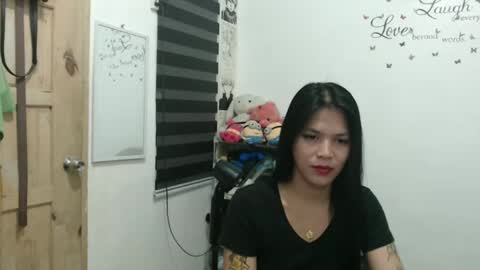 Snapshot of urpreciouspinayxxx chatting on February 2025 12:28:01 PM hi im kim online show from February 2025 12:28:01 PM