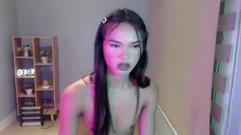 ursandra_xx online show from February 2025 02:02:01 PM